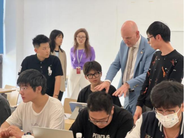 完美体育官方网站